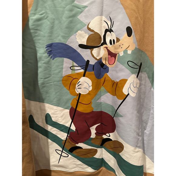 Disney Parks Goofy Holiday Homestead Skiing Winter Pullover Sweatshirt XXL - Picture 2 of 3